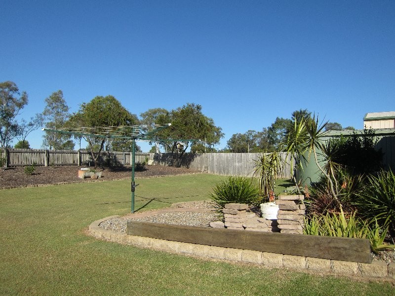 130 Equestrian Drive, Yamanto QLD 4305
