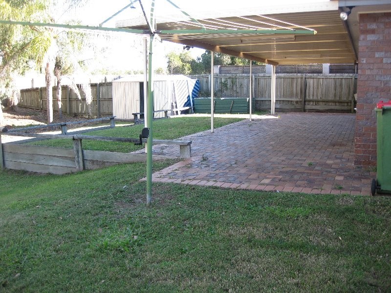 110 Equestrian Drive, Yamanto QLD 4305