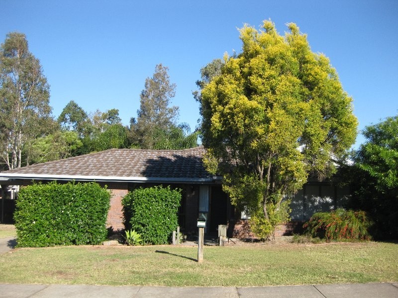 110 Equestrian Drive, Yamanto QLD 4305