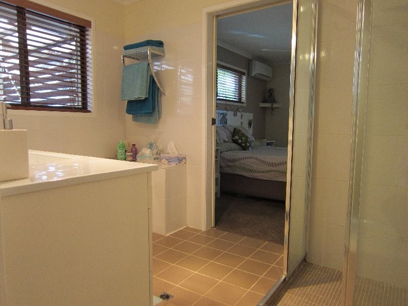 18 Tinworth Street, Willowbank QLD 4306