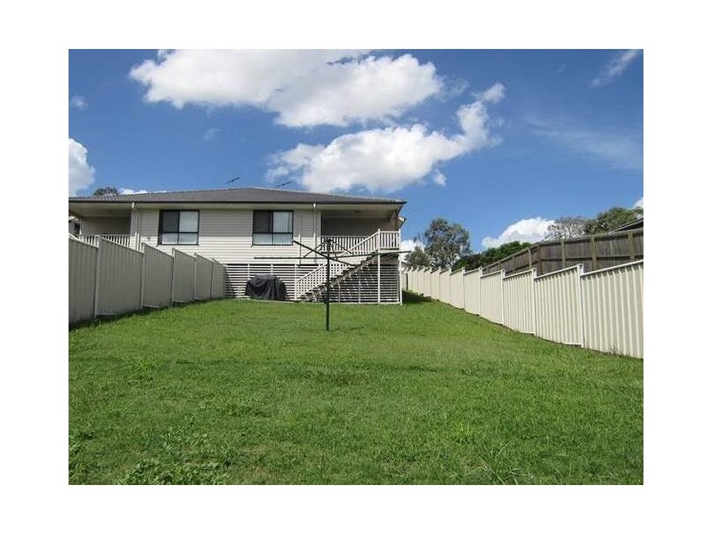 2/5 Lagoona Court, Churchill QLD 4305