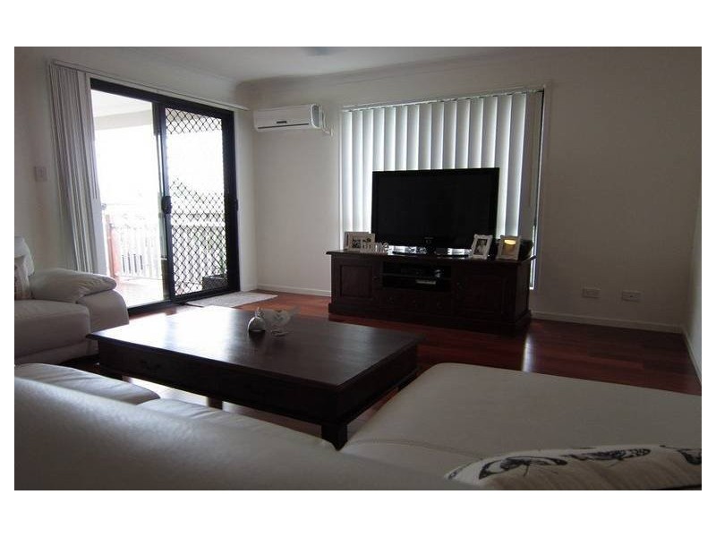 2/5 Lagoona Court, Churchill QLD 4305