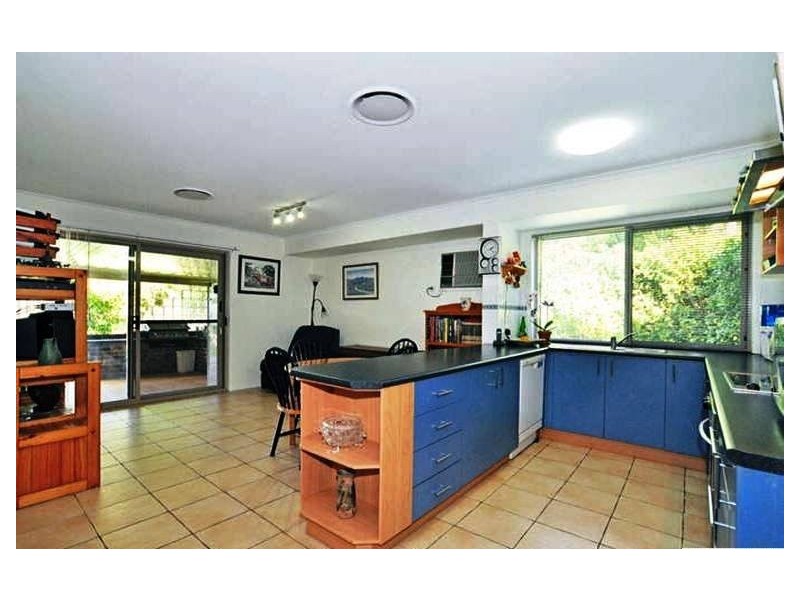 26 Islandview Street, Barellan Point QLD 4306