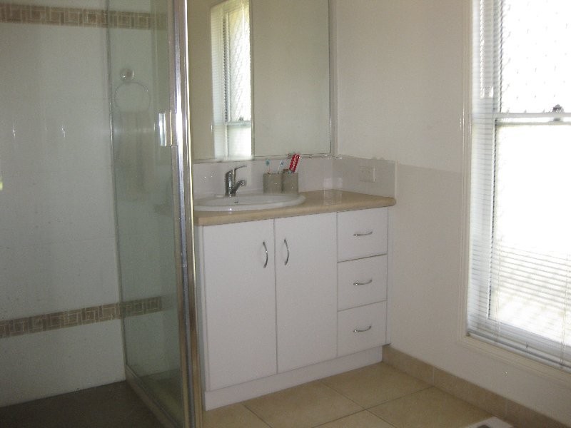 185 Edwards Street, Flinders View QLD 4305