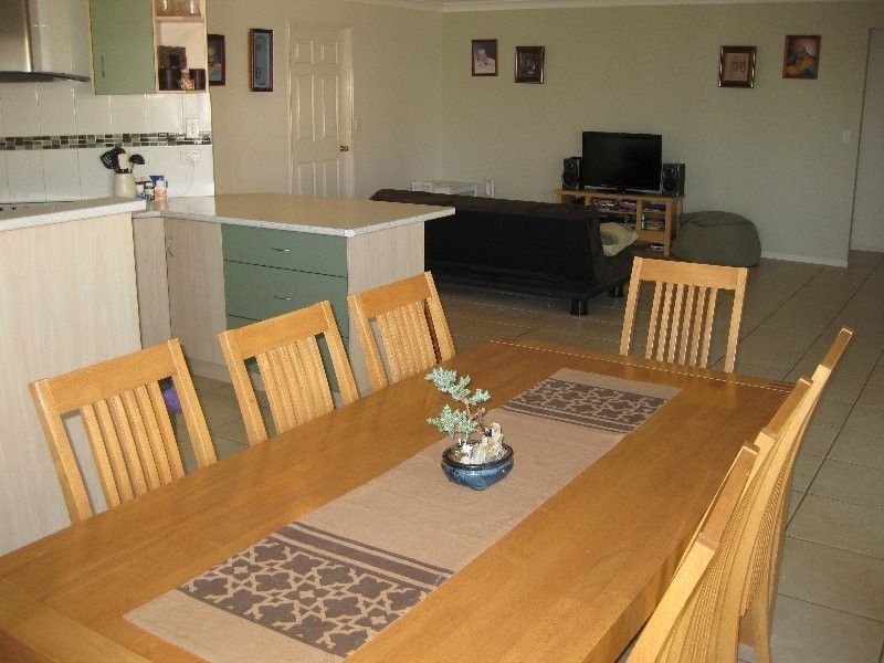 185 Edwards Street, Flinders View QLD 4305