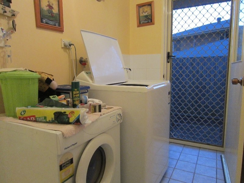 73 Sandalwood Drive, Yamanto QLD 4305