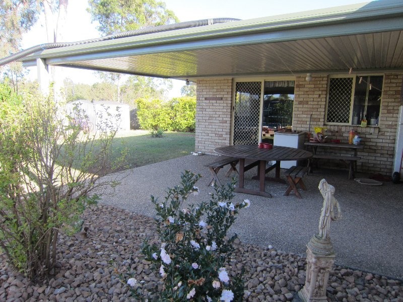 73 Sandalwood Drive, Yamanto QLD 4305