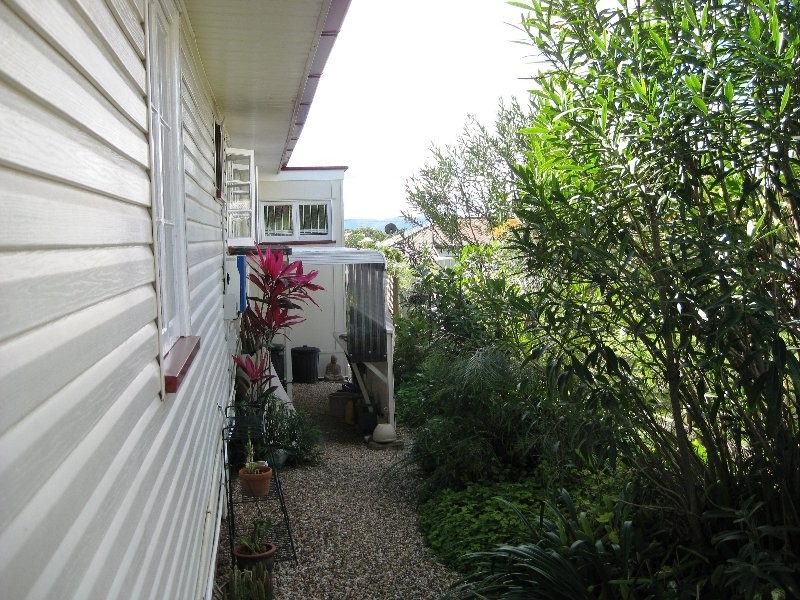 2 Stuart Street, Eastern Heights QLD 4305