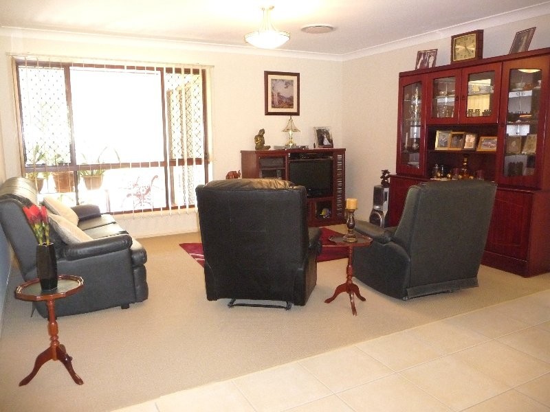 13 Cabernet Crescent, Pine Mountain QLD 4306