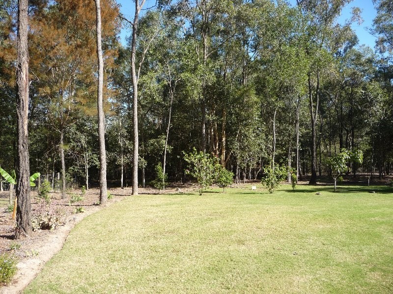 13 Cabernet Crescent, Pine Mountain QLD 4306
