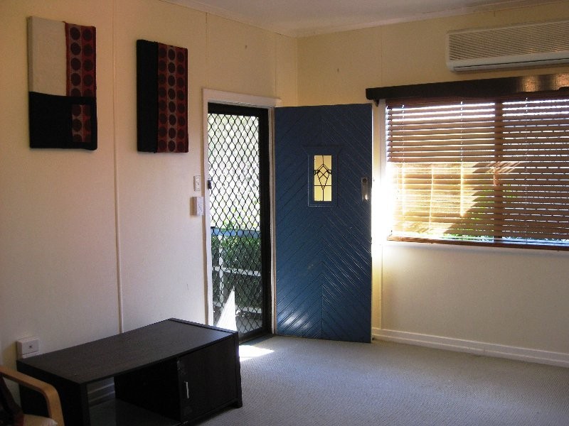 4 Jackson Street, Ipswich QLD 4305