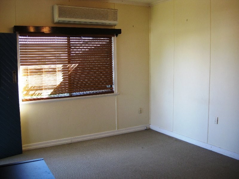 4 Jackson Street, Ipswich QLD 4305