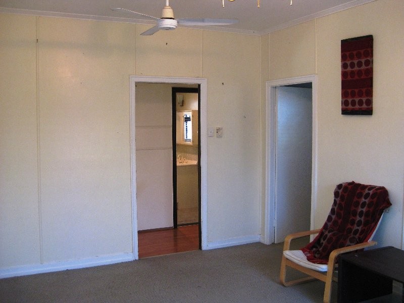 4 Jackson Street, Ipswich QLD 4305