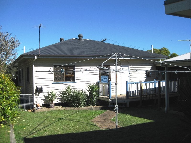 4 Jackson Street, Ipswich QLD 4305