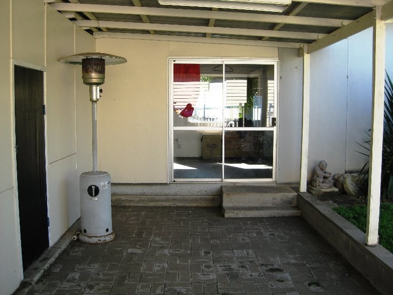 4 Jackson Street, Ipswich QLD 4305