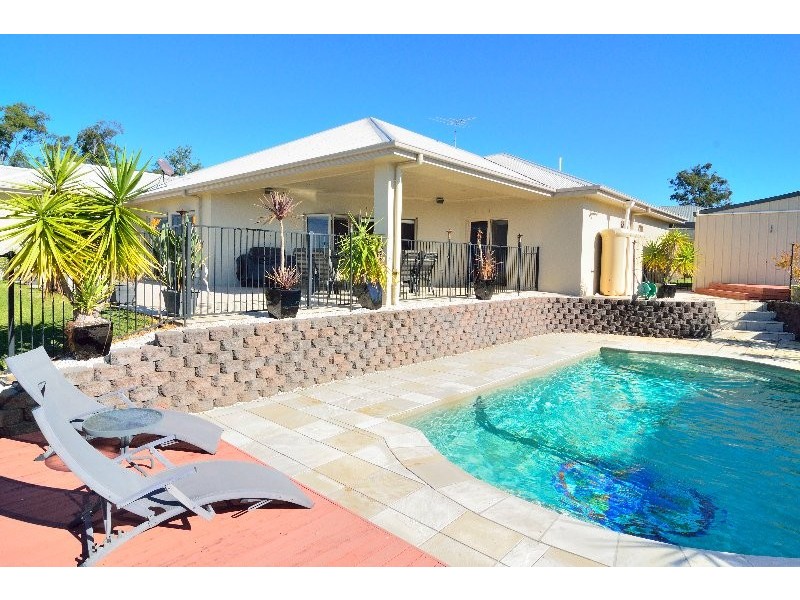 19 Harrison Grove, Deebing Heights QLD 4306