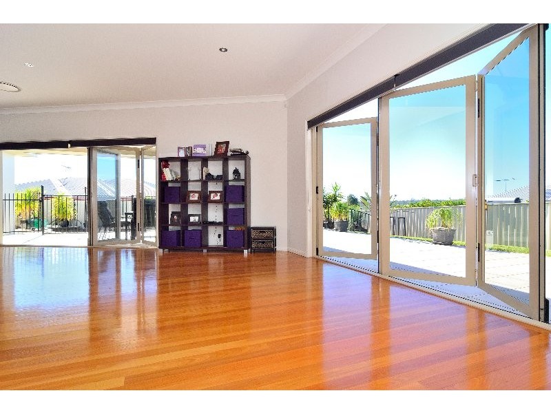 19 Harrison Grove, Deebing Heights QLD 4306