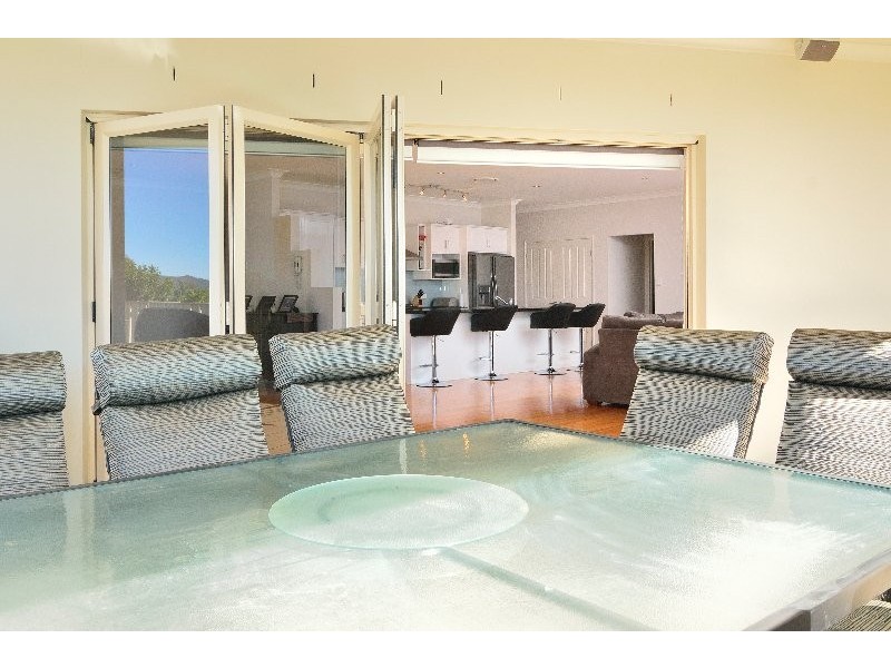 19 Harrison Grove, Deebing Heights QLD 4306