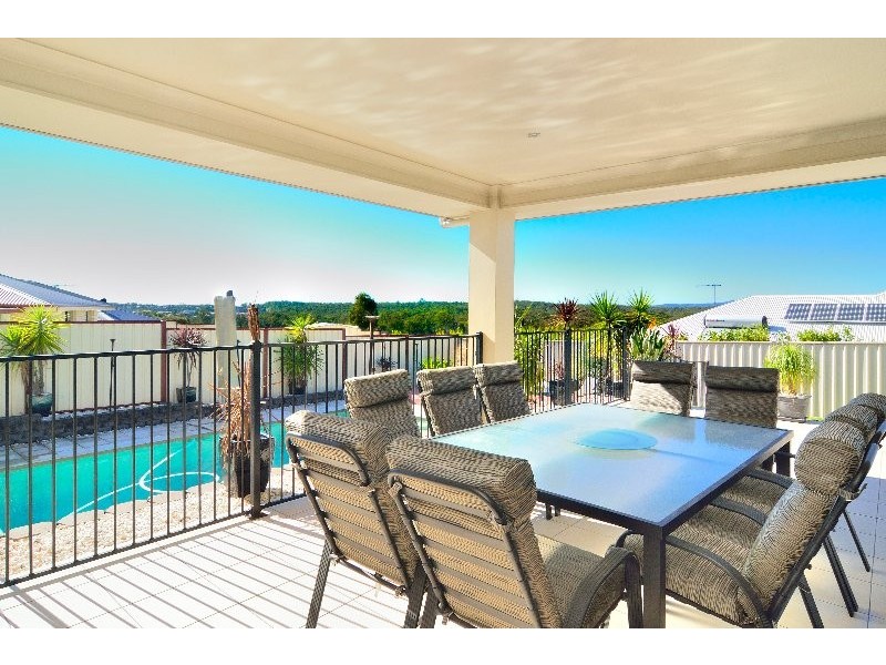 19 Harrison Grove, Deebing Heights QLD 4306