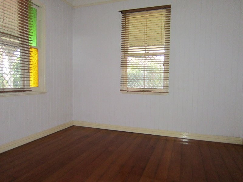 101 Pine Mountain Road, Brassall QLD 4305