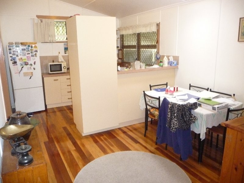 43 Grange Road, Eastern Heights QLD 4305