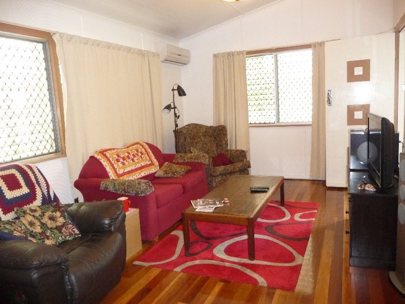 43 Grange Road, Eastern Heights QLD 4305