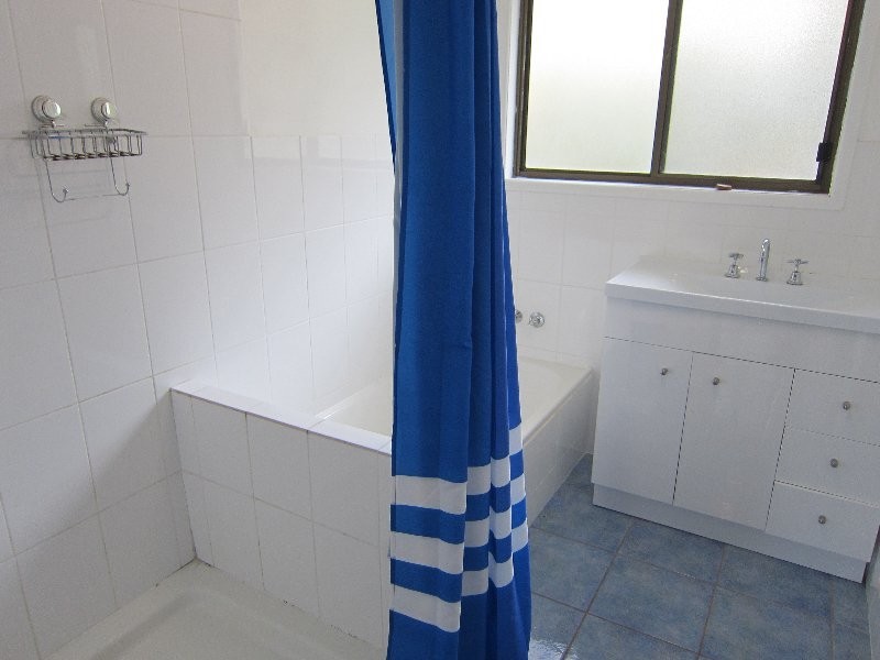 18 Melbury Street, Willowbank QLD 4306