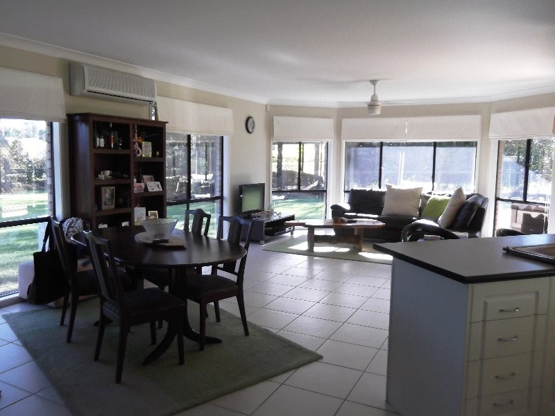 4 Hercules Row, Karalee QLD 4306