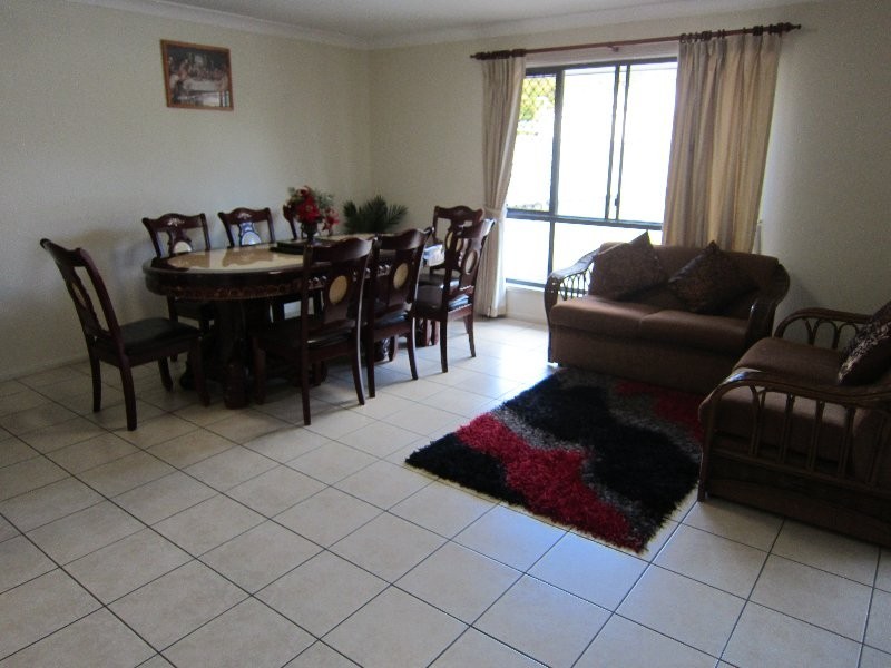 70 Kensington Drive, Flinders View QLD 4305