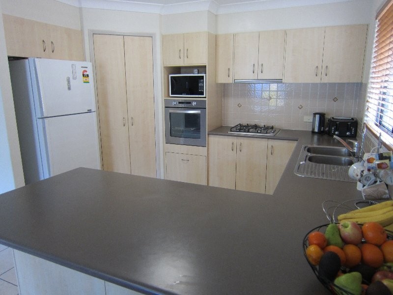 70 Kensington Drive, Flinders View QLD 4305