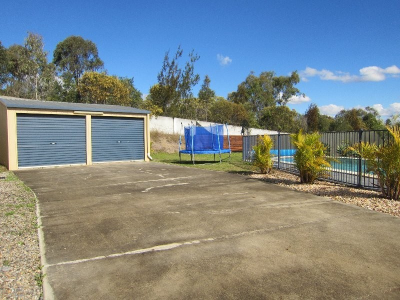 70 Kensington Drive, Flinders View QLD 4305