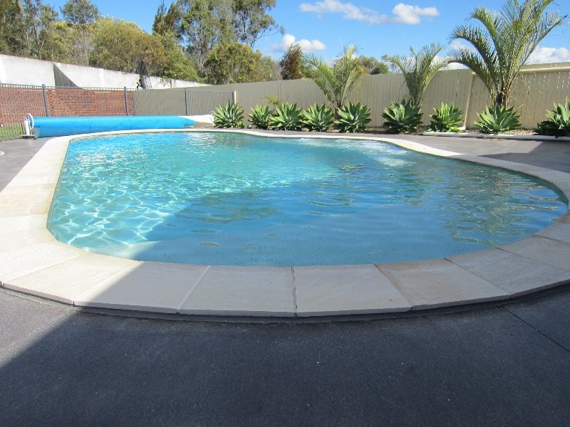 70 Kensington Drive, Flinders View QLD 4305