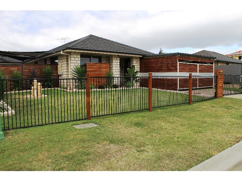 26 Brittany Crescent, Raceview QLD 4305