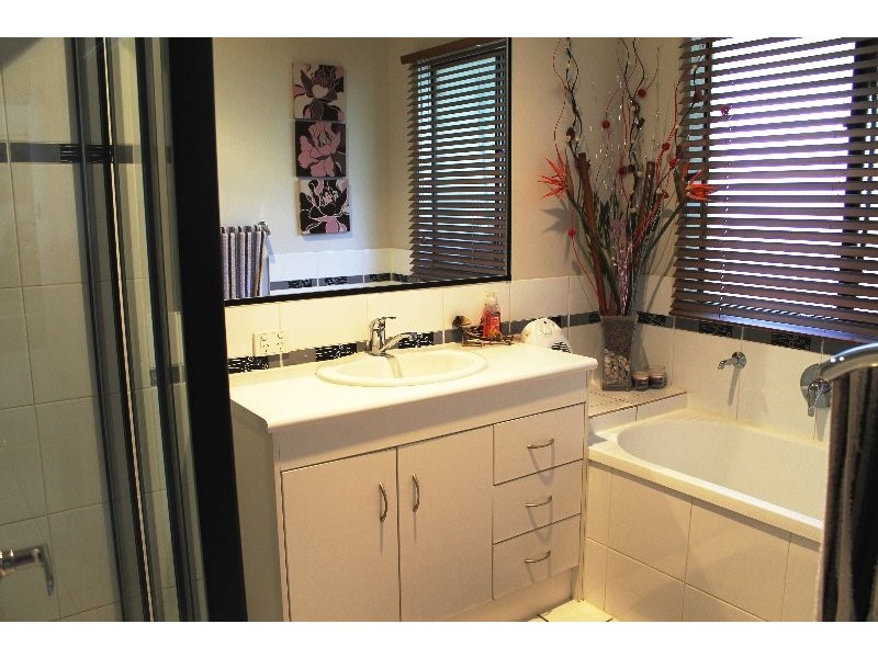 26 Brittany Crescent, Raceview QLD 4305