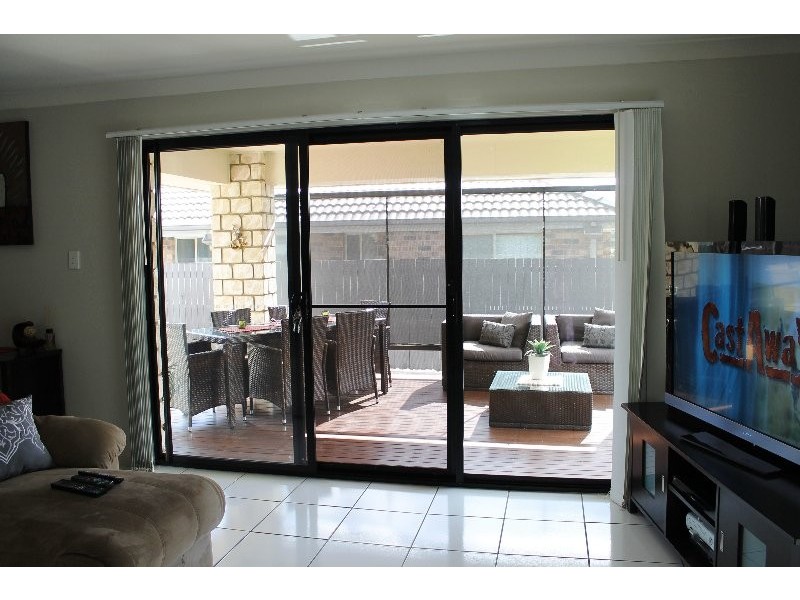 26 Brittany Crescent, Raceview QLD 4305
