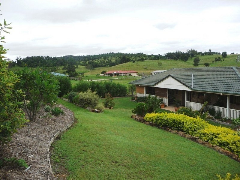 64 Harpeng Drive, Minden QLD 4311