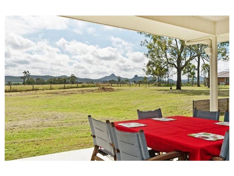 27 Ivory Close, Peak Crossing QLD 4306