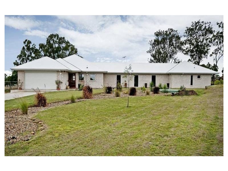 27 Ivory Close, Peak Crossing QLD 4306