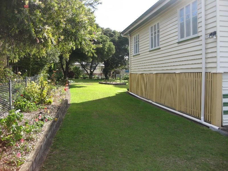 1 Teape Street, Silkstone QLD 4304