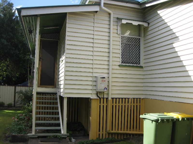 1 Teape Street, Silkstone QLD 4304