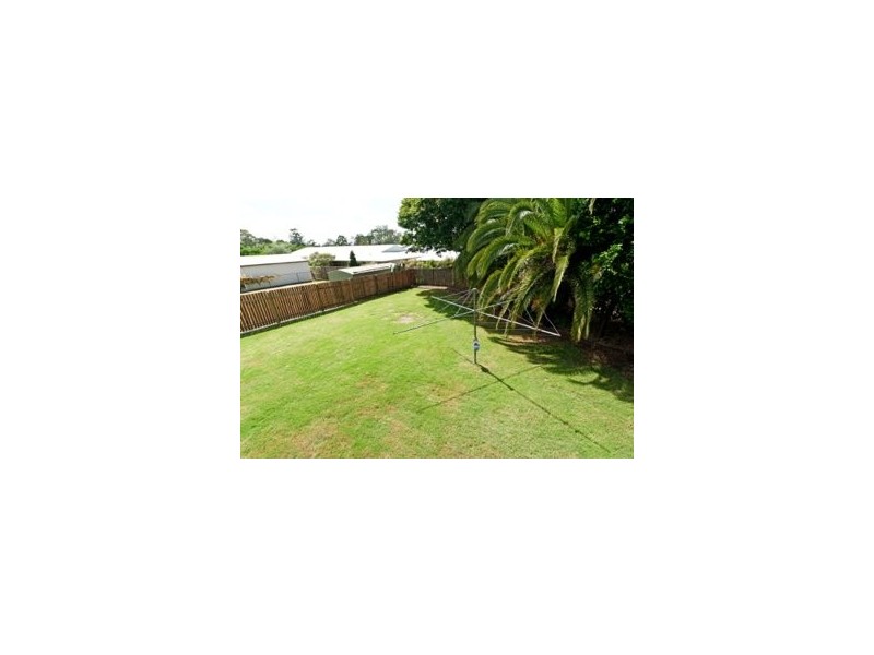 13 Boundary Street, Moores Pocket QLD 4305