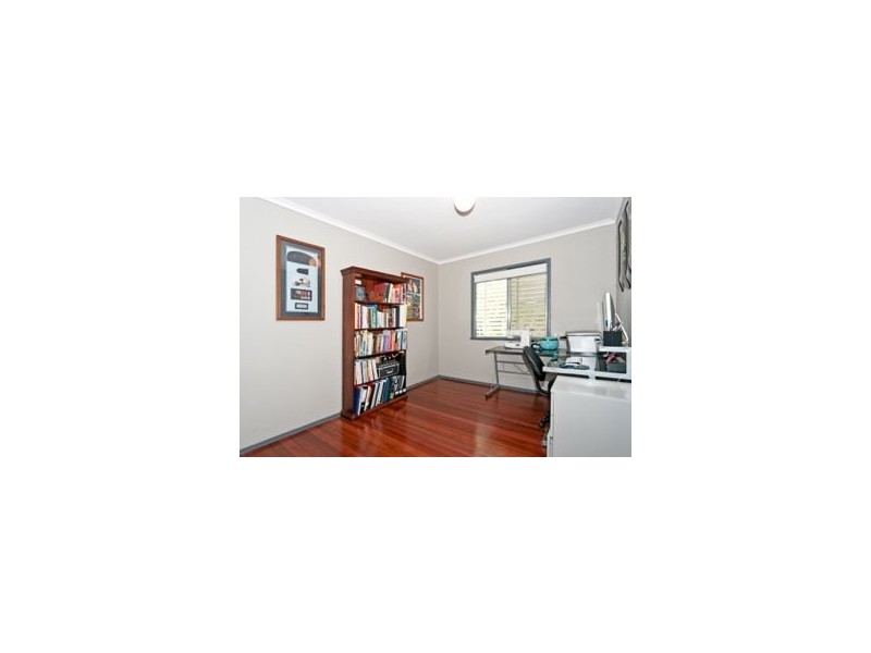 13 Boundary Street, Moores Pocket QLD 4305