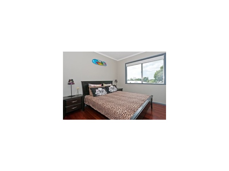 13 Boundary Street, Moores Pocket QLD 4305
