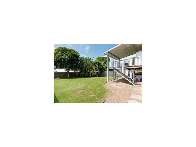 13 Boundary Street, Moores Pocket QLD 4305
