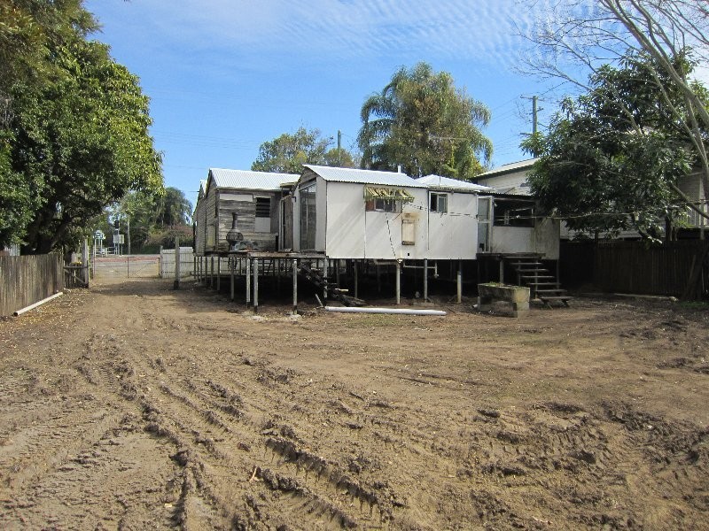 4 Carr Street, Ipswich QLD 4305