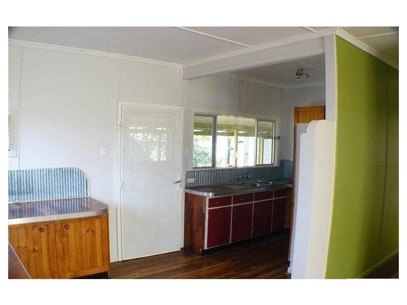 26 Emerald Street, Brassall QLD 4305