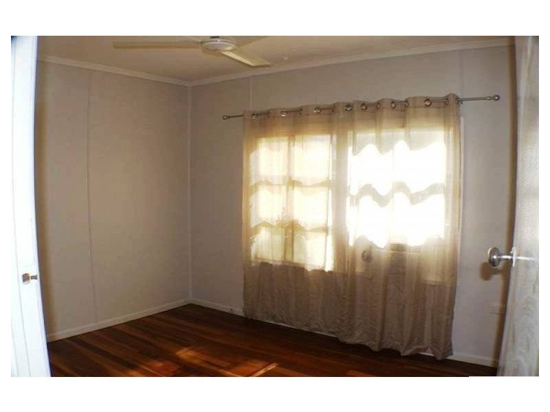 26 Emerald Street, Brassall QLD 4305