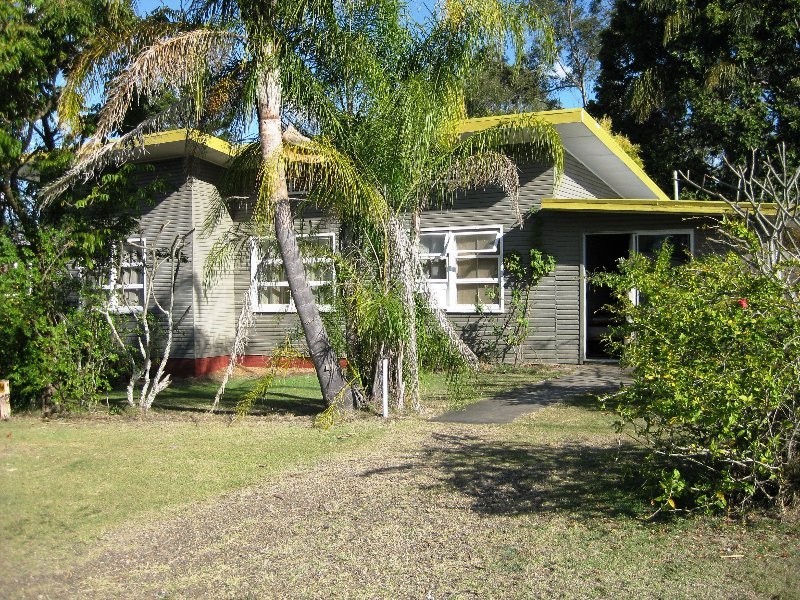 26 Emerald Street, Brassall QLD 4305