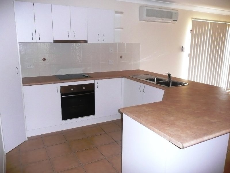 5 Tea Tree Place, Raceview QLD 4305