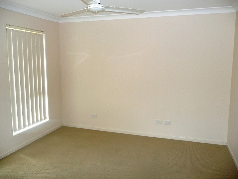 5 Tea Tree Place, Raceview QLD 4305